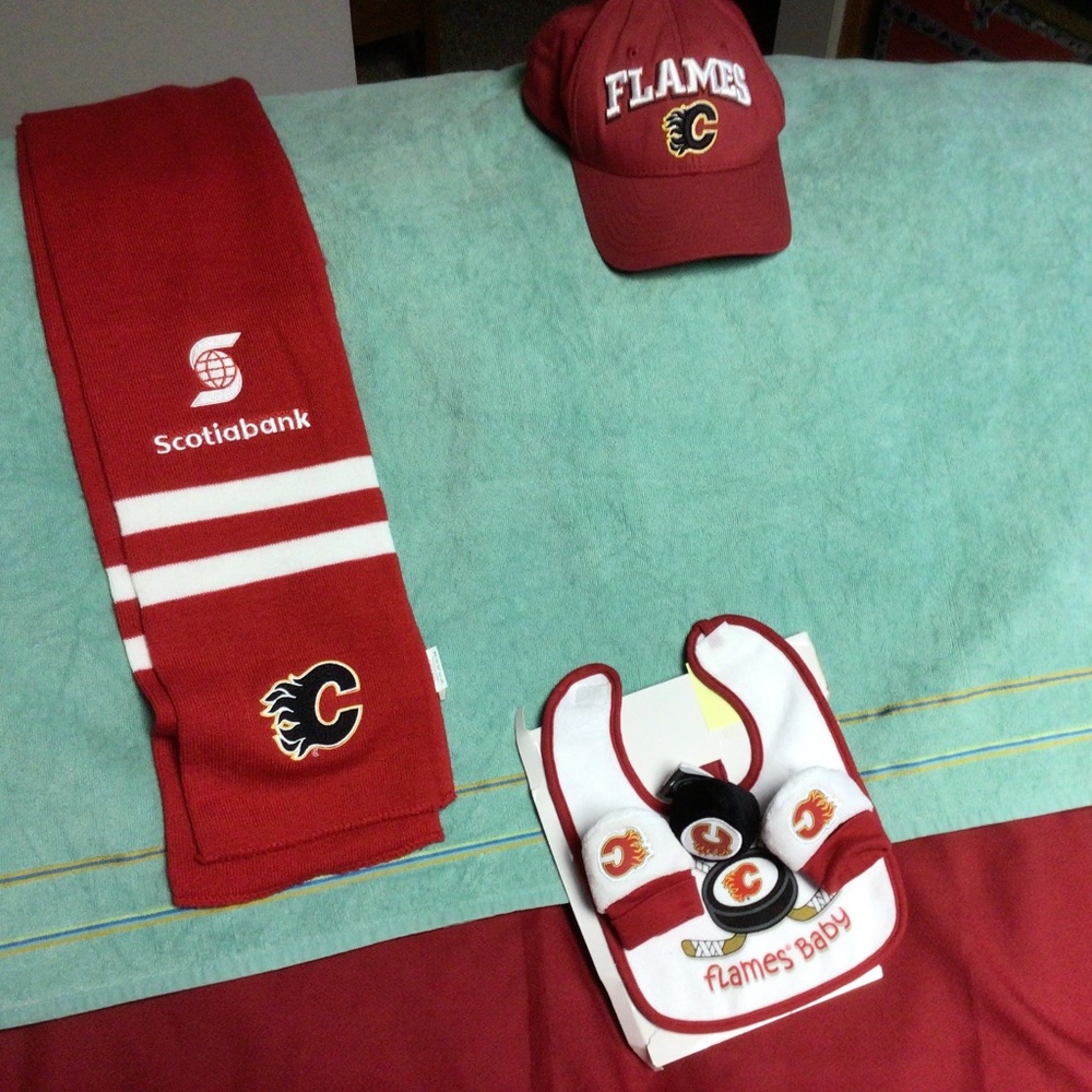 NHL CALGARY Flames starter package